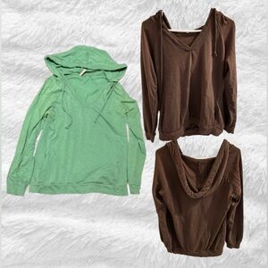 2 Old Navy women’s hooded long sleeve shirts, green and brown, size Large